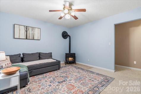 714 River Bend Drive Mars Hill NC 28754
