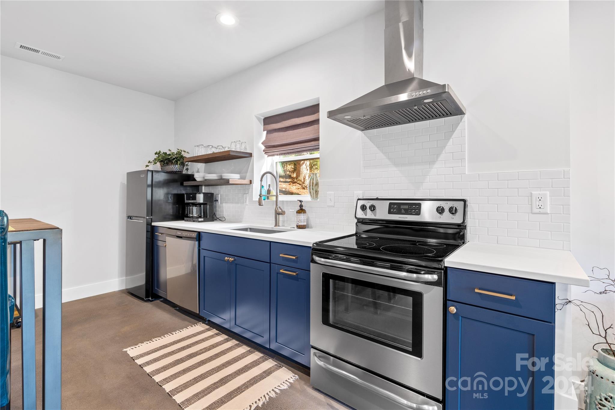 210 Pine Hill Drive Swannanoa NC 28778