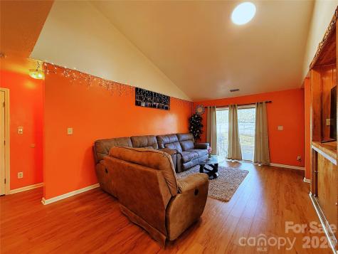 7333 Rosehall Drive Charlotte NC 28227