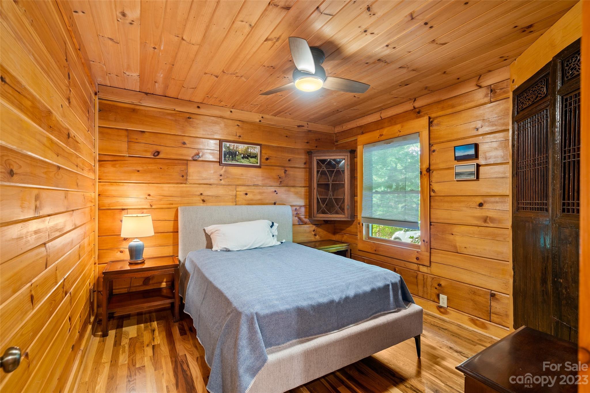 746 Seven Glens Drive, Weaverville NC Real Estate Listing MLS Car4032379