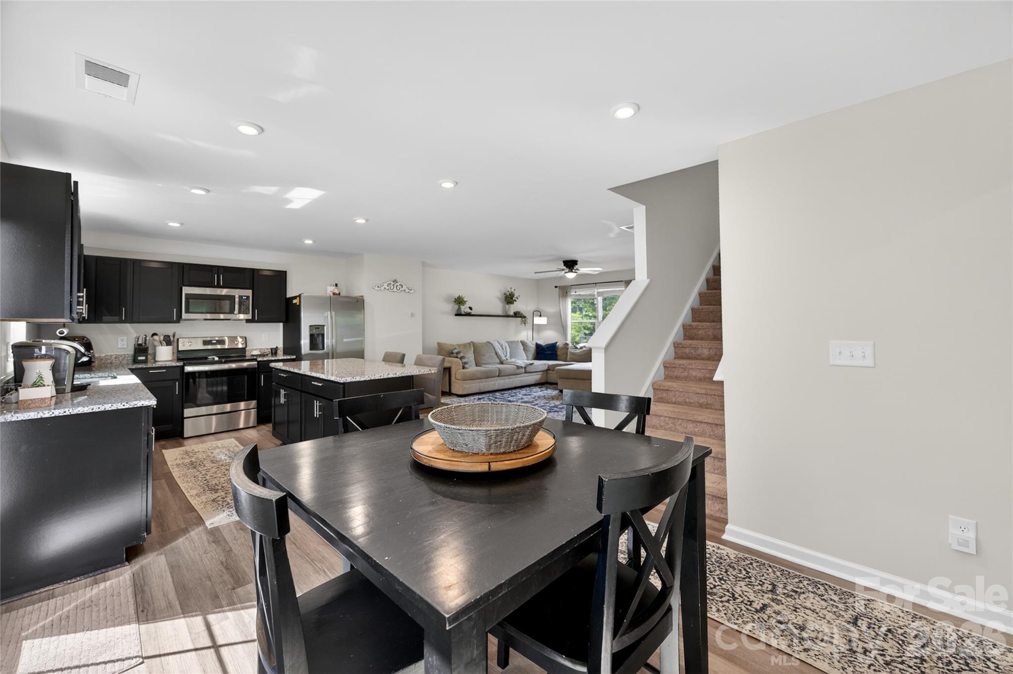 1937 Pin Hook Road Charlotte NC 28215