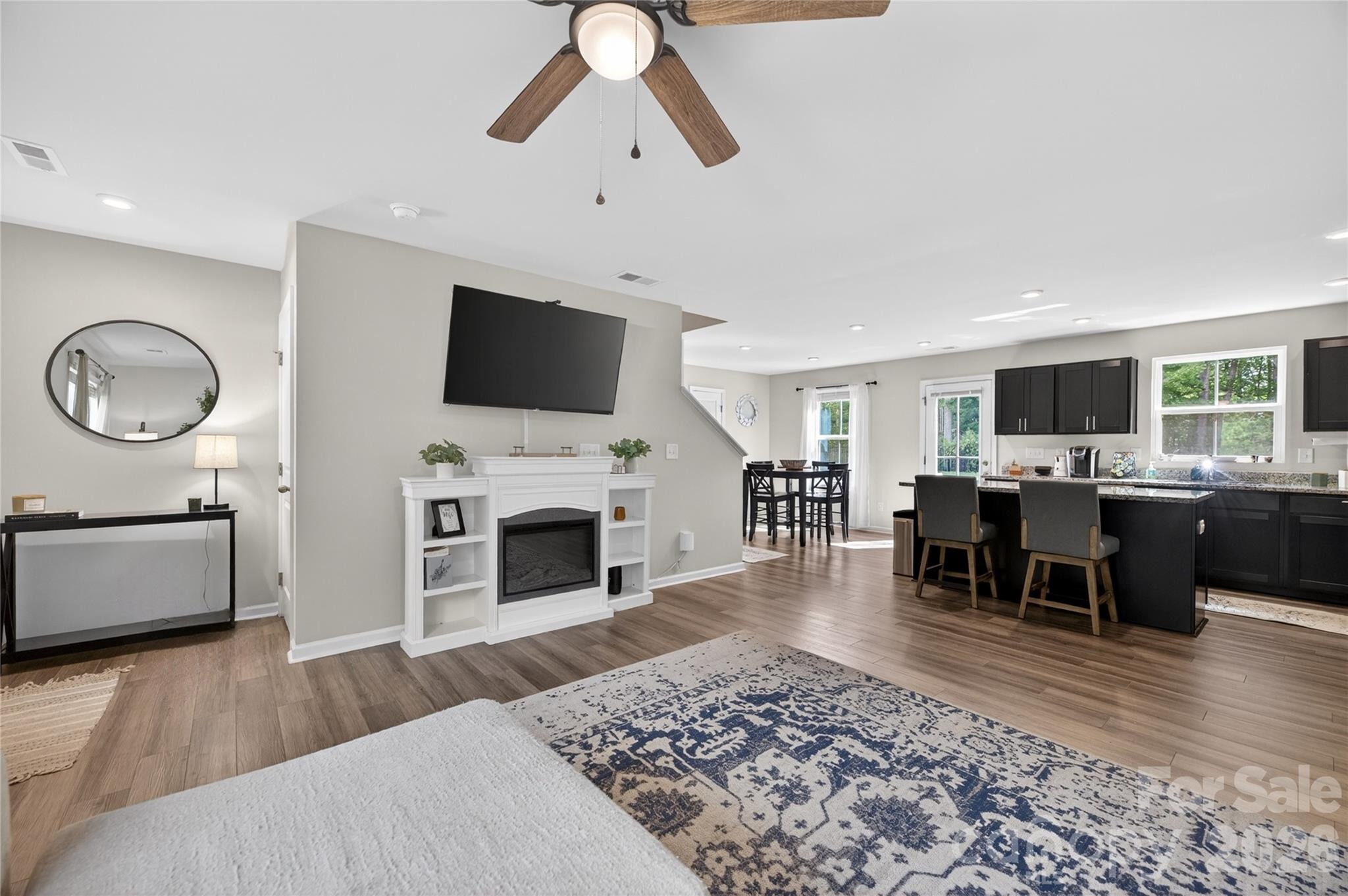 1937 Pin Hook Road Charlotte NC 28215