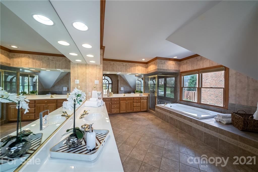 2121 Glade Hill Road Charlotte NC 28270