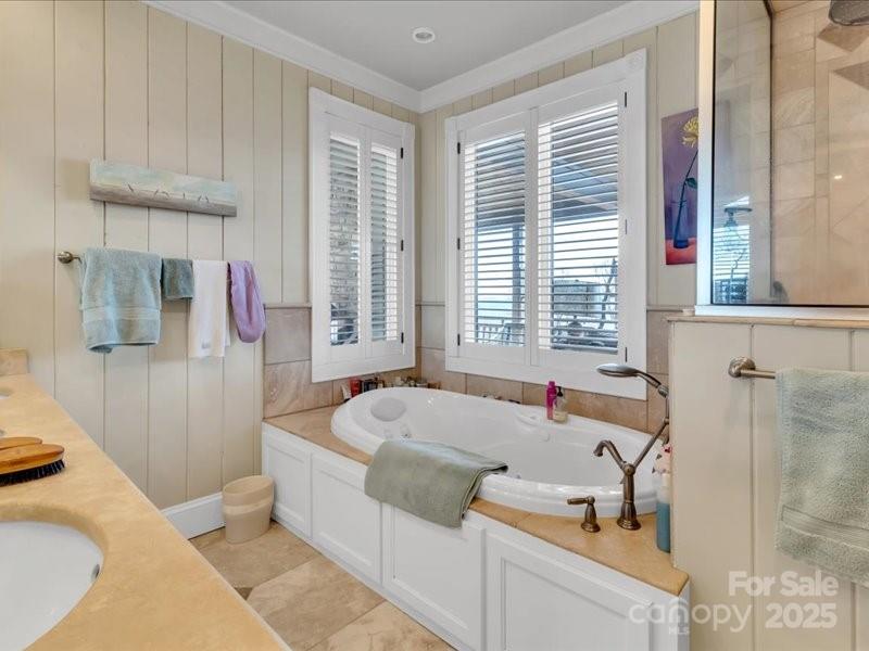 116 Dana Road Waynesville NC 28786