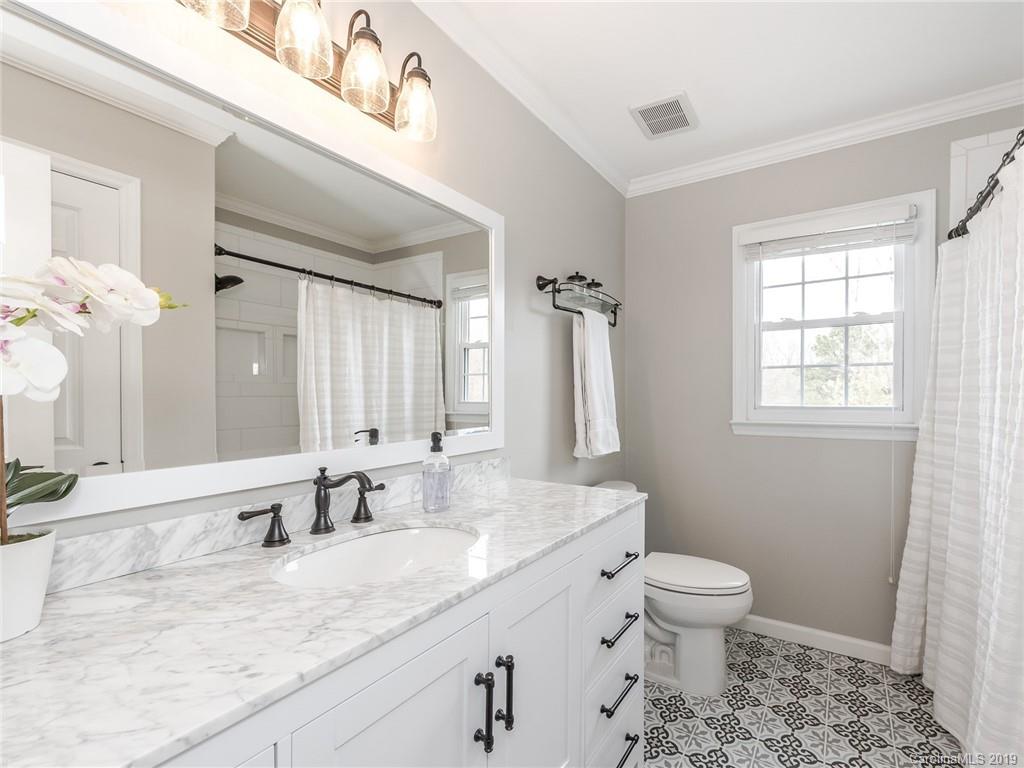 4101 Windmill Place Charlotte NC 28226