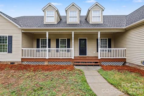 1060 Moss Lake Drive Clover SC 29710