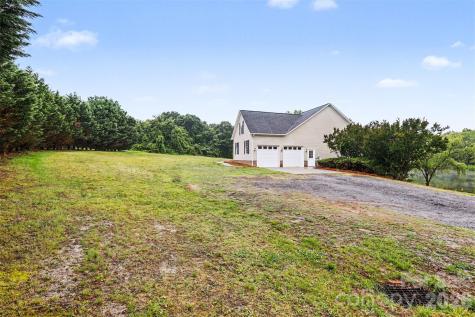 1060 Moss Lake Drive Clover SC 29710