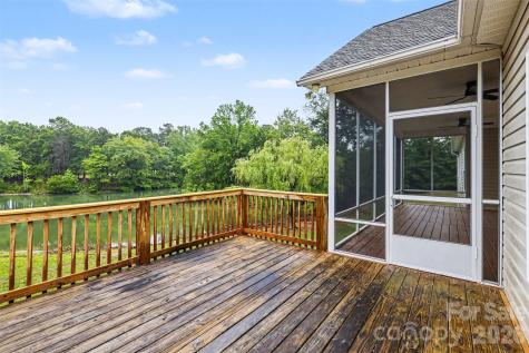 1060 Moss Lake Drive Clover SC 29710