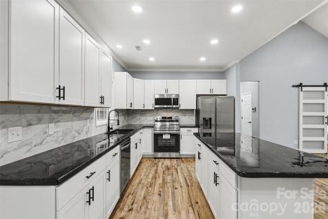1060 Moss Lake Drive Clover SC 29710