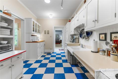 50 Wanoca Avenue Asheville NC 28803