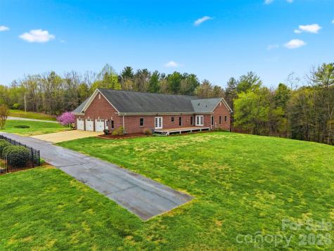 3330 Shamrock Heights Hudson NC 28638