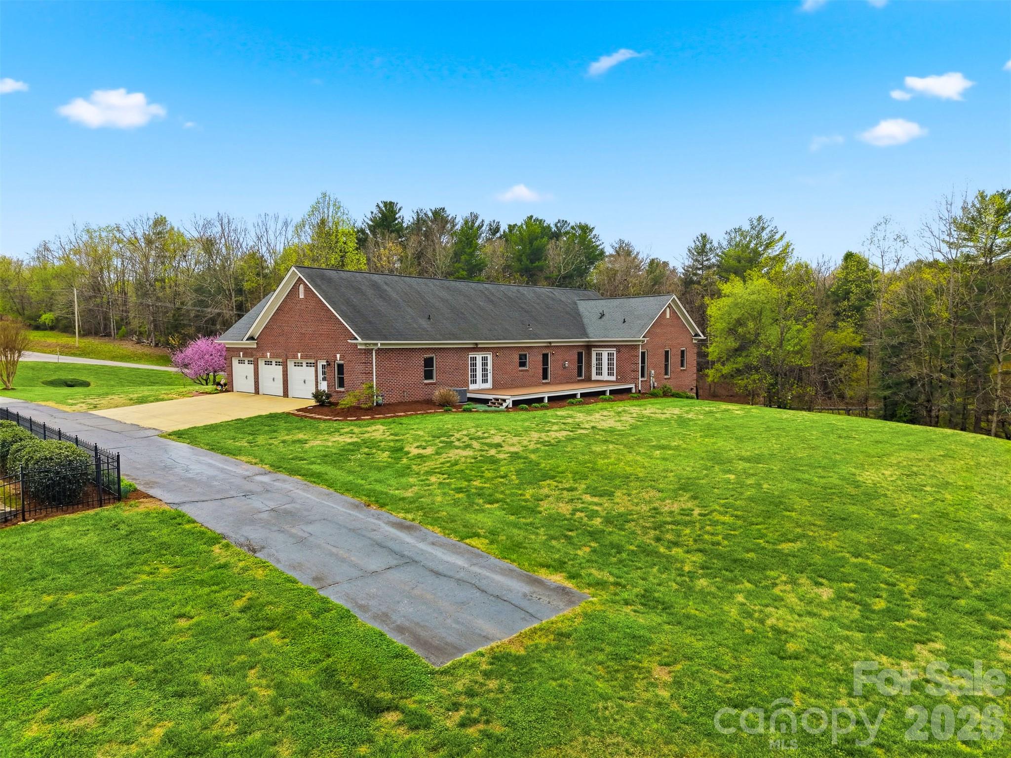 3330 Shamrock Heights Hudson NC 28638