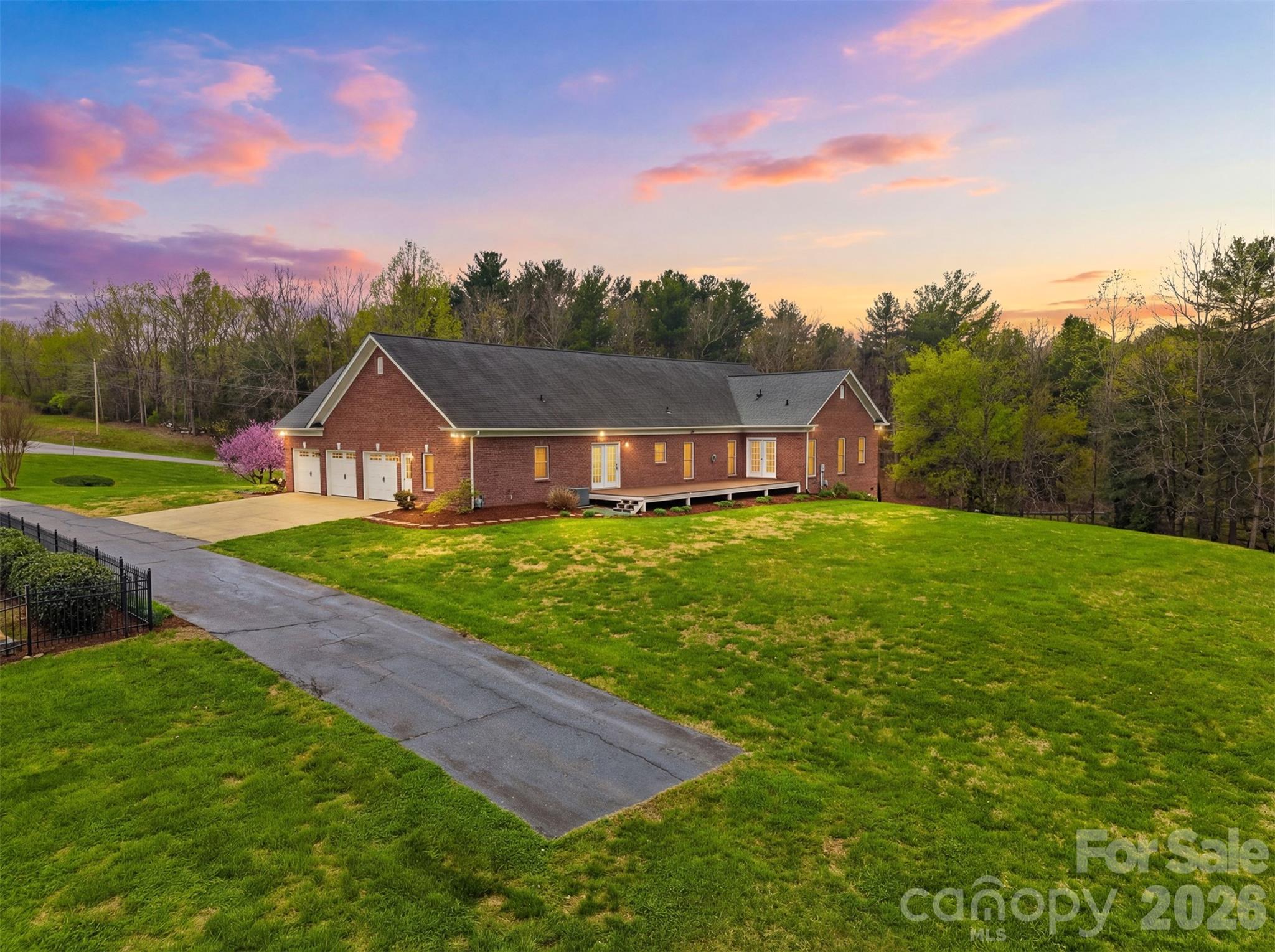 3330 Shamrock Heights Hudson NC 28638