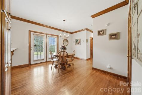 3330 Shamrock Heights Hudson NC 28638