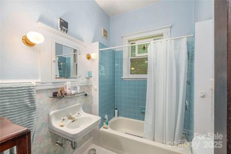 31 Samayoa Place Asheville NC 28806