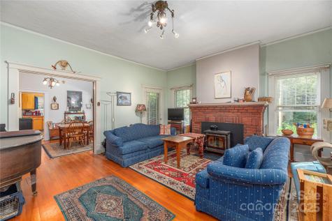 31 Samayoa Place Asheville NC 28806
