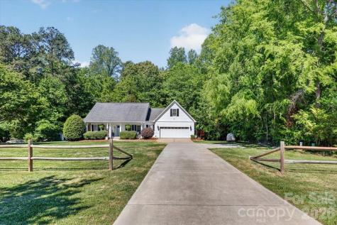 1048 Brevard Place Road Iron Station NC 28080