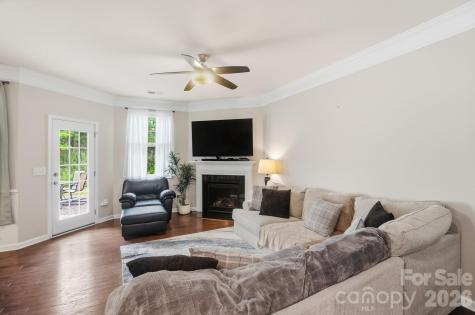 2748 Sawbridge Lane Gastonia NC 28056