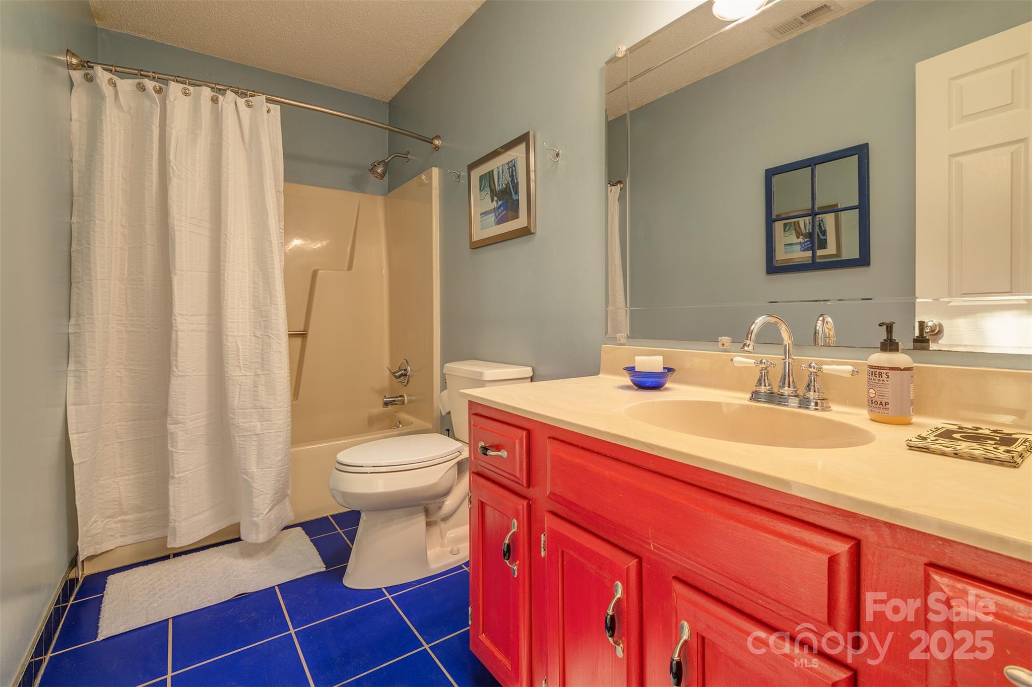29 Whipporwill Drive Weaverville NC 28787