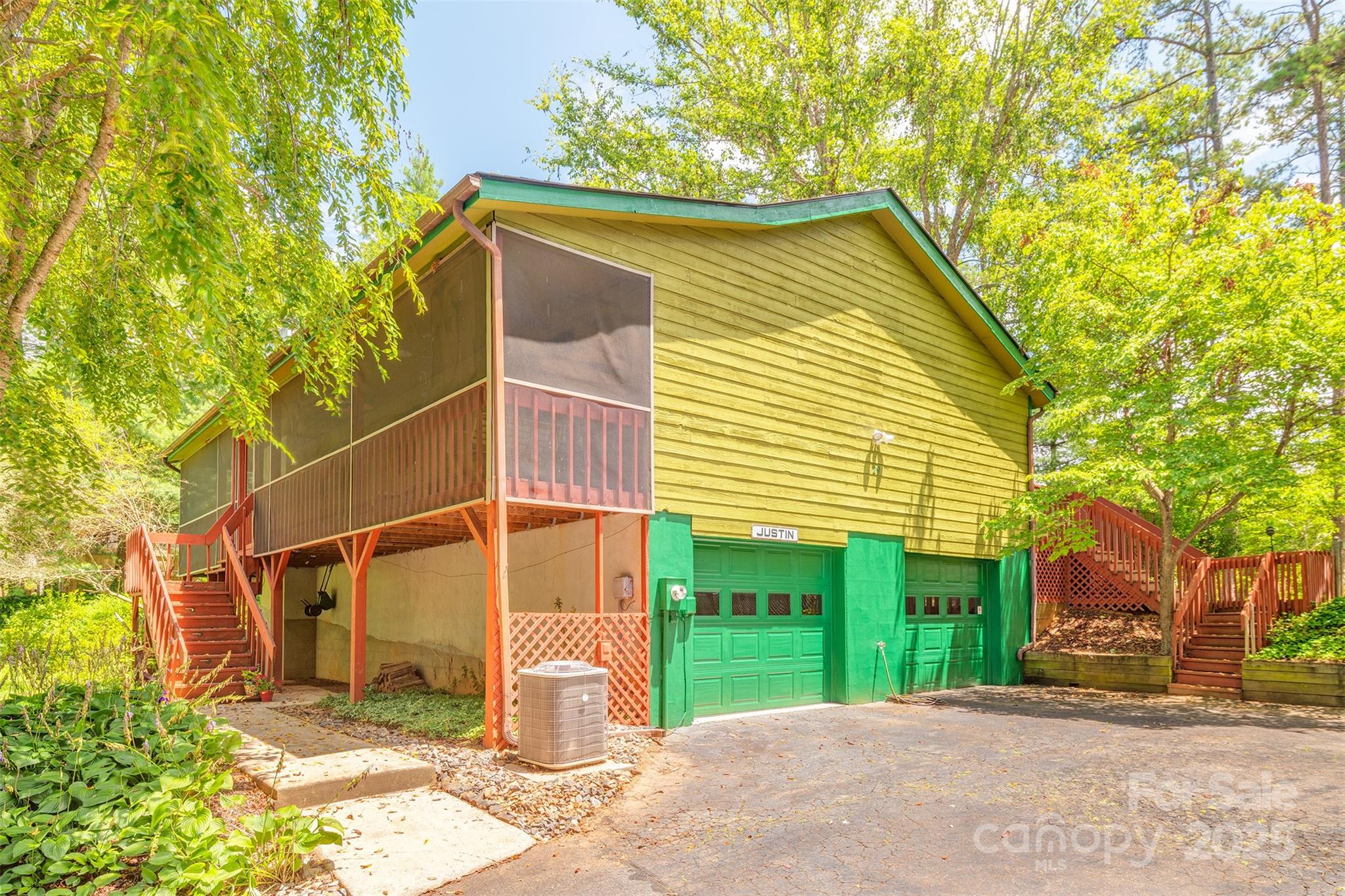 29 Whipporwill Drive Weaverville NC 28787