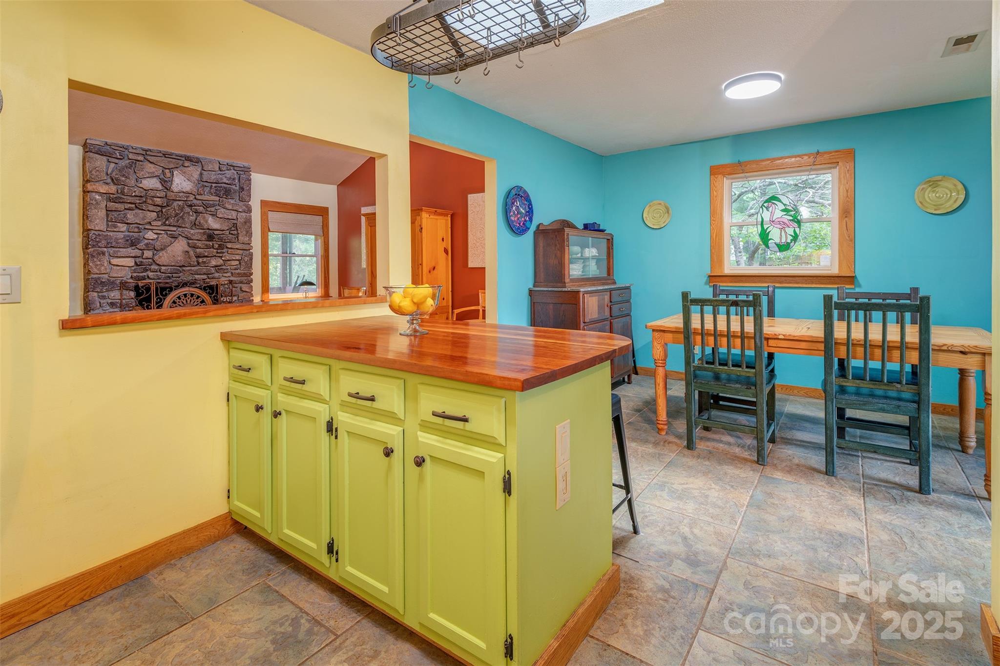 29 Whipporwill Drive Weaverville NC 28787