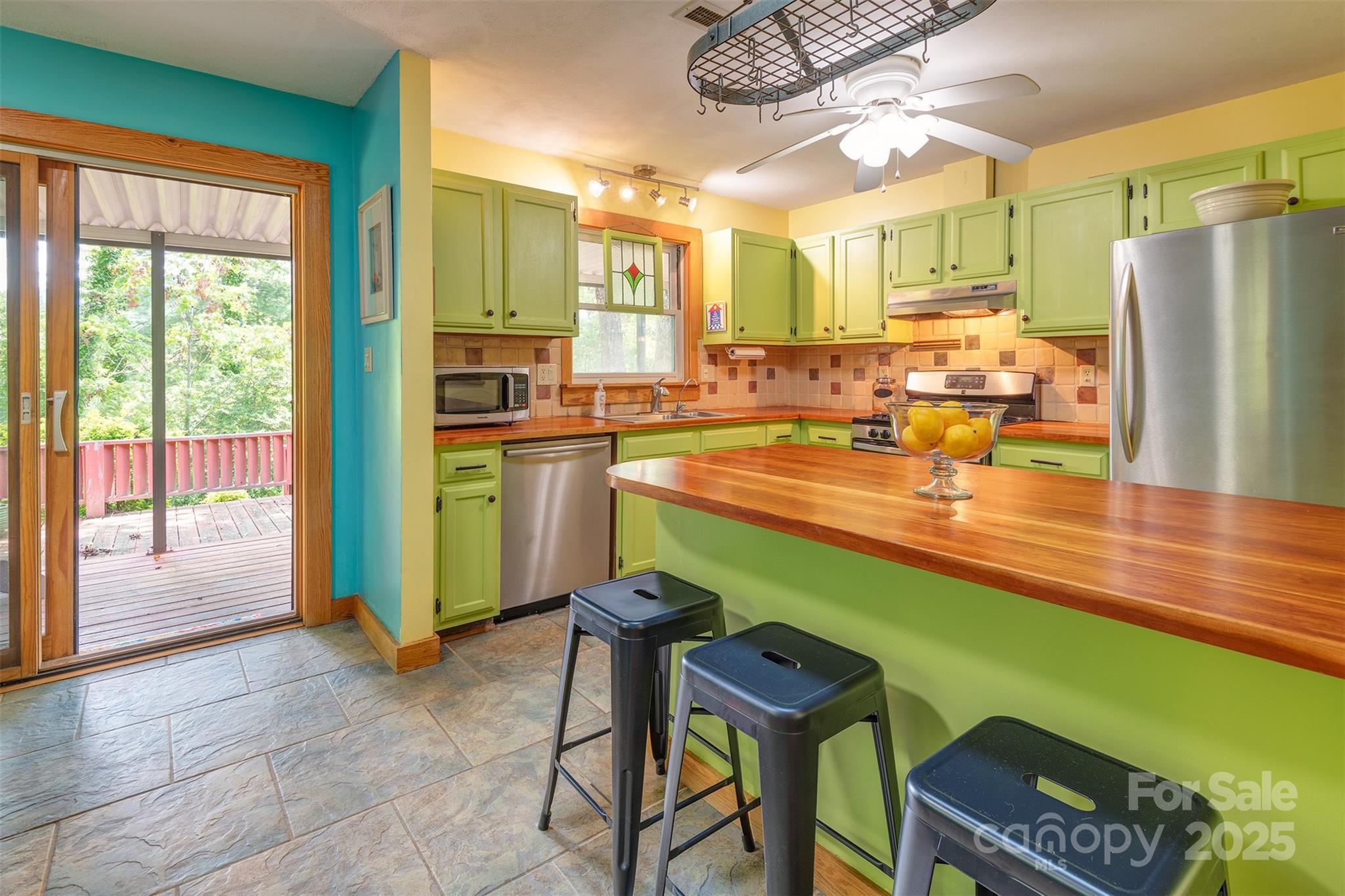 29 Whipporwill Drive Weaverville NC 28787