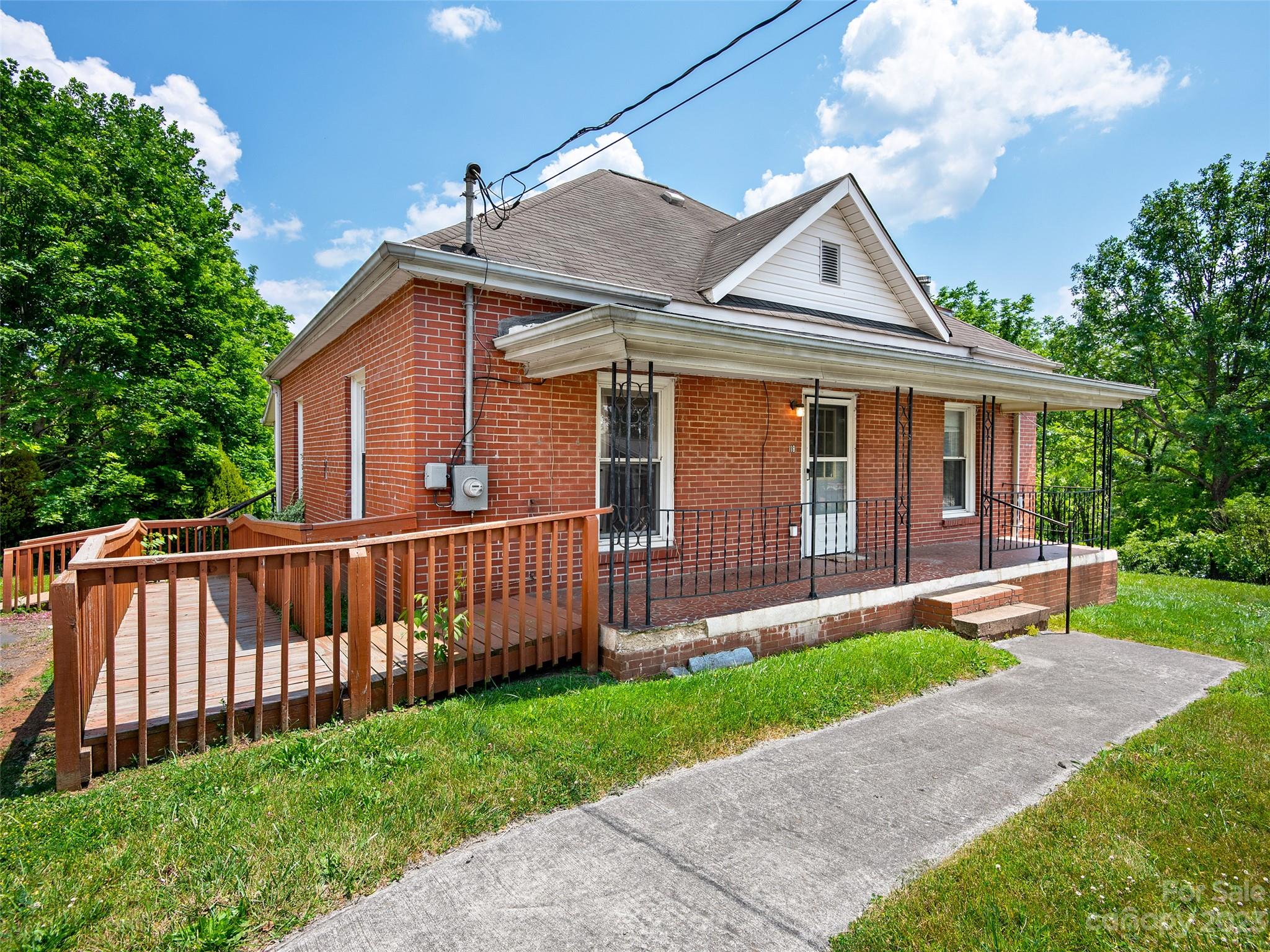 118 N Canton Road Canton NC 28716