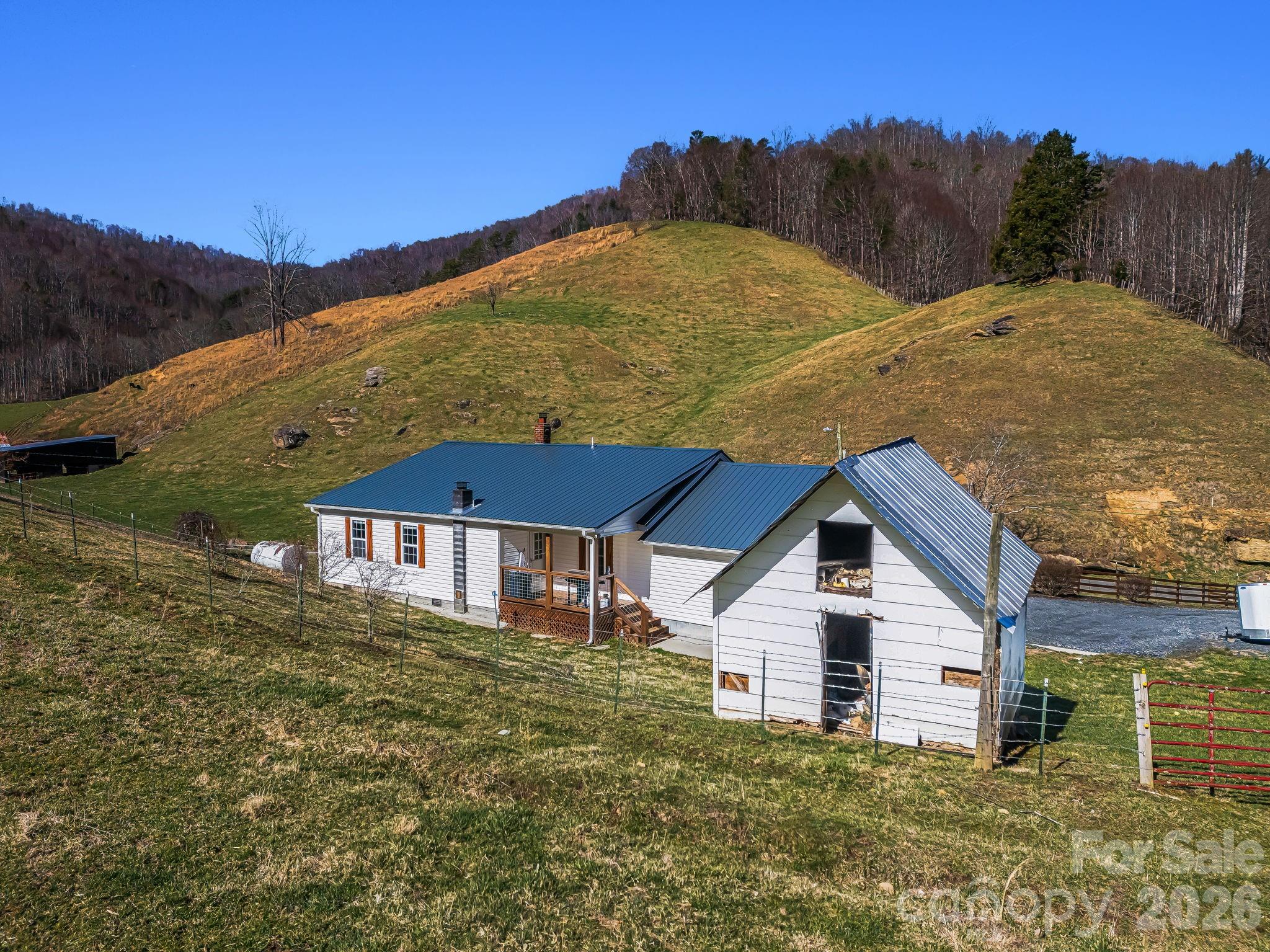 867 Indian Creek Road Burnsville NC 28714