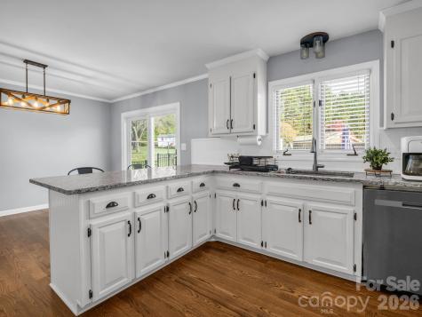 102 Knoll Court Belmont NC 28012