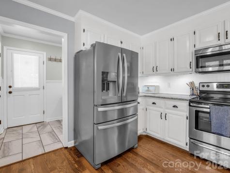 102 Knoll Court Belmont NC 28012