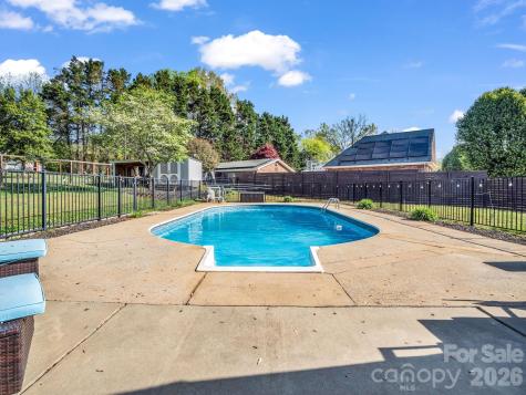 102 Knoll Court Belmont NC 28012