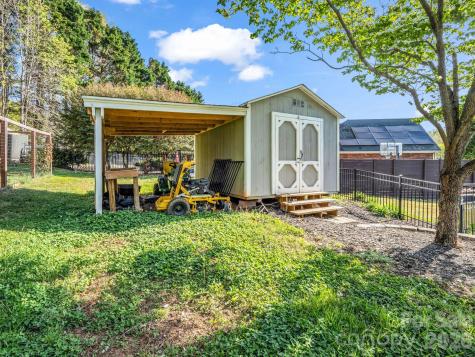 102 Knoll Court Belmont NC 28012