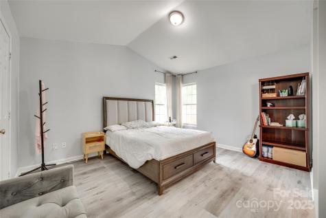 7442 Crestside Lane Charlotte NC 28227