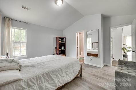 7442 Crestside Lane Charlotte NC 28227