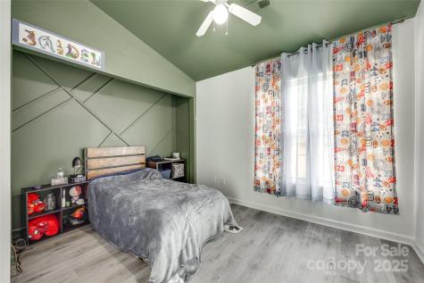 7442 Crestside Lane Charlotte NC 28227