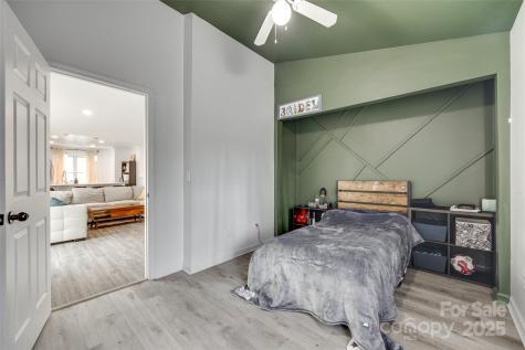 7442 Crestside Lane Charlotte NC 28227