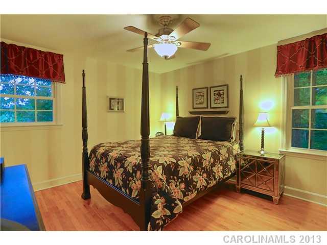 7017 Brynhurst Drive Charlotte NC 28210