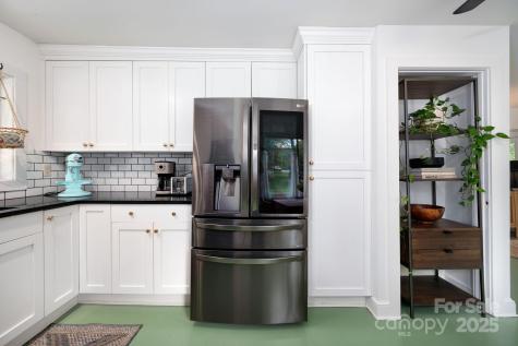 85 Lanning Avenue Asheville NC 28806