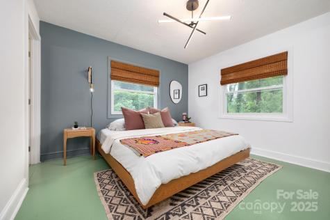 85 Lanning Avenue Asheville NC 28806