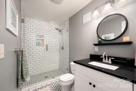 85 Lanning Avenue Asheville NC 28806