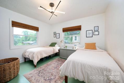 85 Lanning Avenue Asheville NC 28806