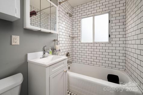 85 Lanning Avenue Asheville NC 28806