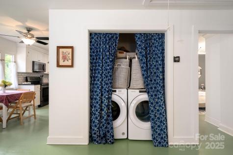 85 Lanning Avenue Asheville NC 28806