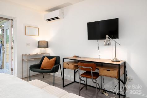 85 Lanning Avenue Asheville NC 28806