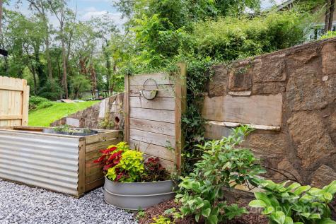 85 Lanning Avenue Asheville NC 28806