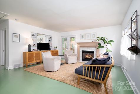 85 Lanning Avenue Asheville NC 28806