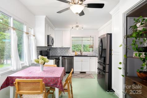 85 Lanning Avenue Asheville NC 28806