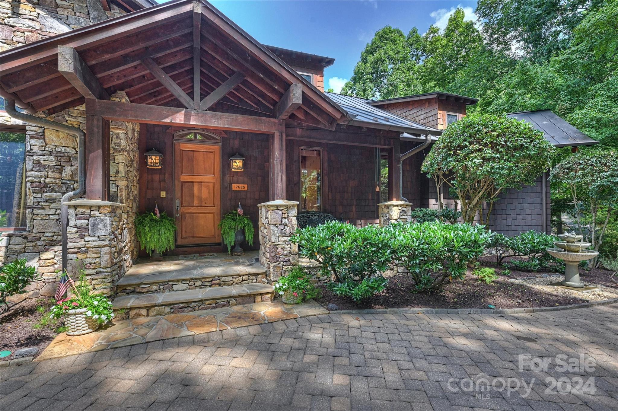 17625 Grasshopper Lane Charlotte NC 28278