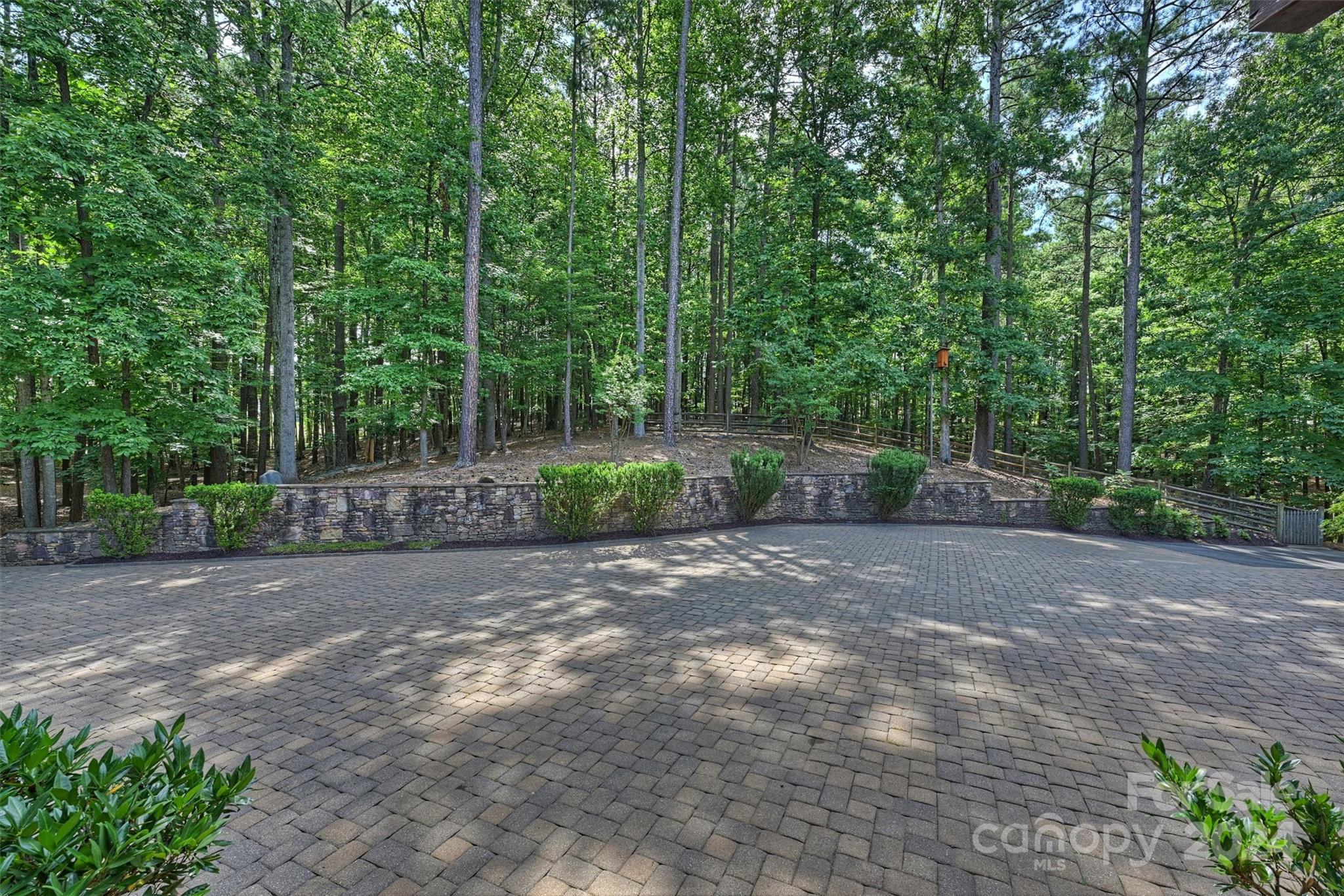 17625 Grasshopper Lane Charlotte NC 28278
