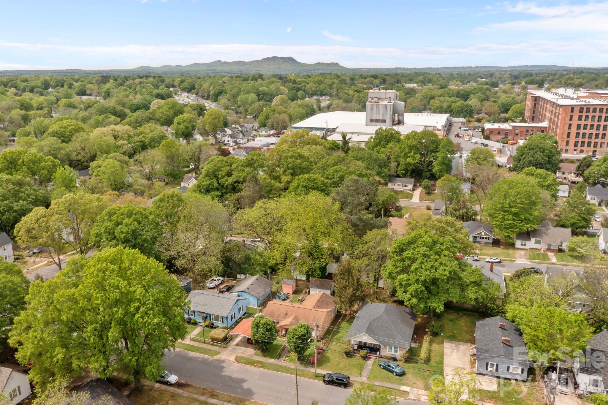318 S Liberty Street Gastonia NC 28052